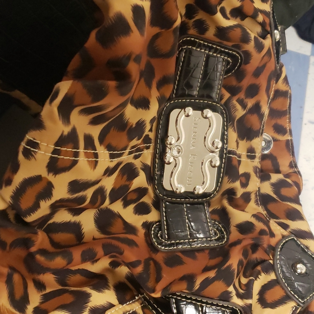 Purse leopard print sienna ricchi brand